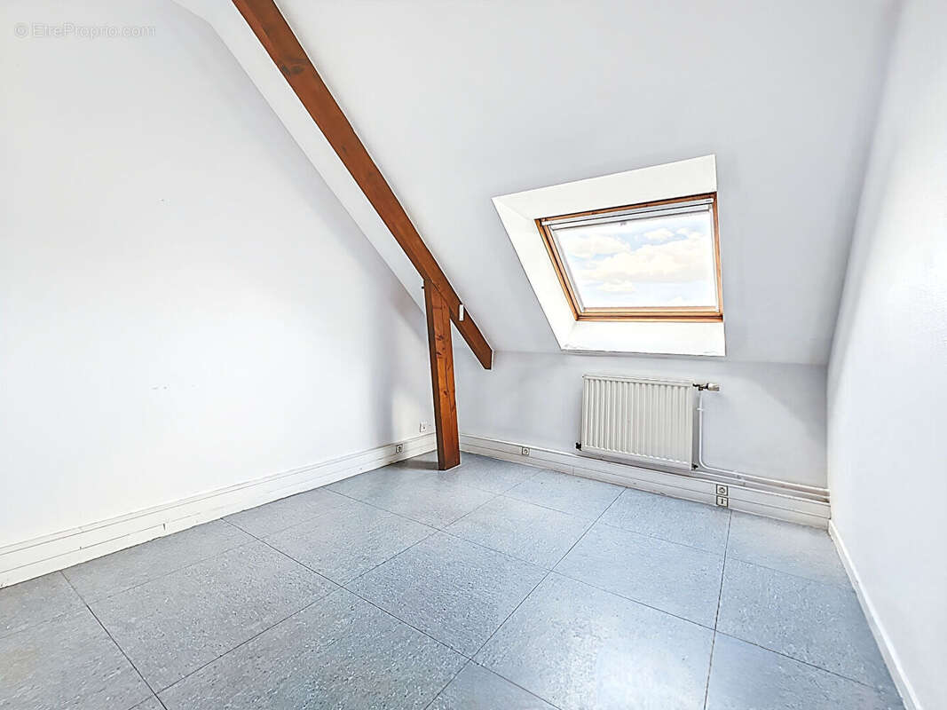 Appartement à DISTRE