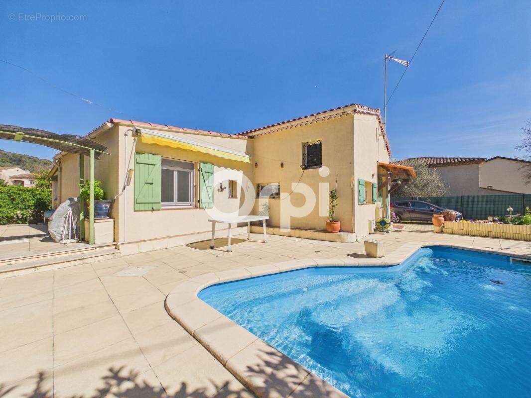 Maison à PEYMEINADE