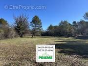 Terrain à POURRIERES