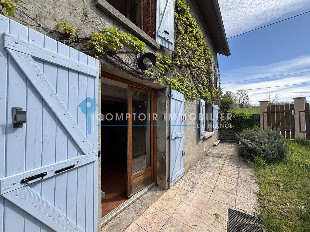 Maison à VELANNE