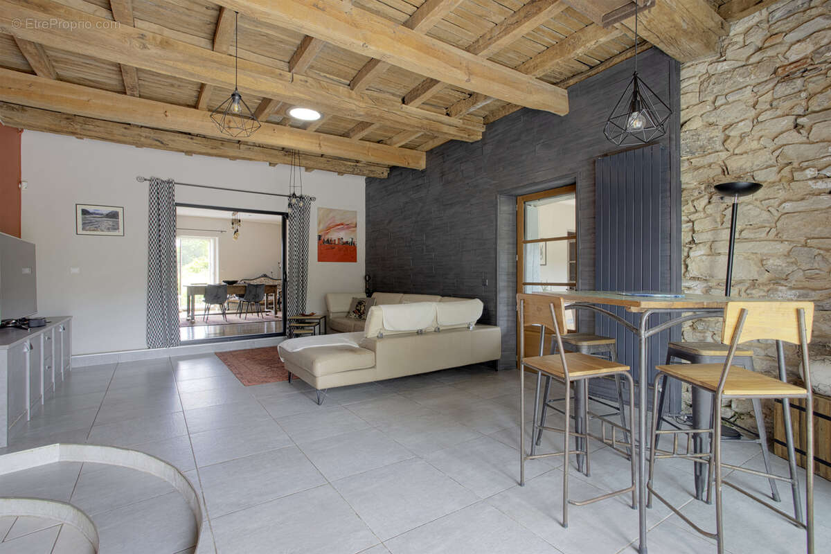 Authentique Maison de Caractère Rénovée - photo 2