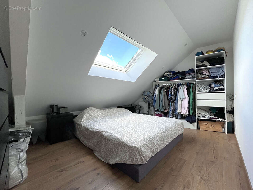 Appartement à MOUXY