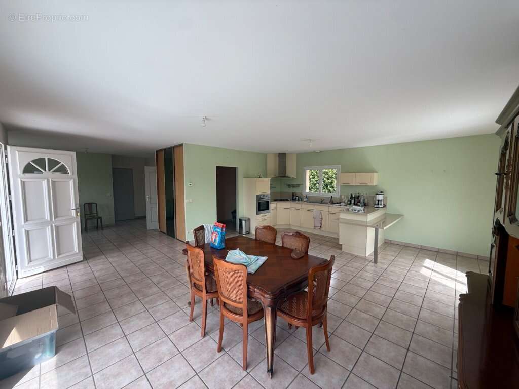 Craintilleux - Villa de plain pied 88,25m² - photo 9