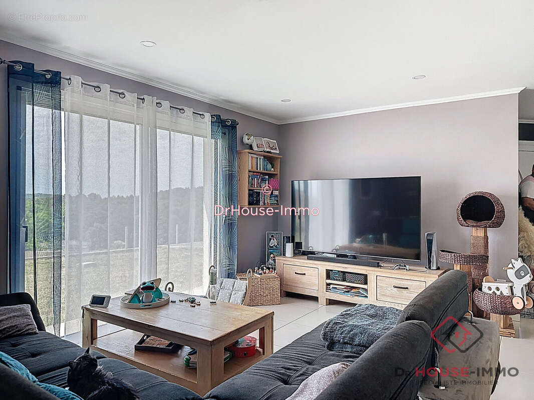 Maison à COULOUNIEIX-CHAMIERS