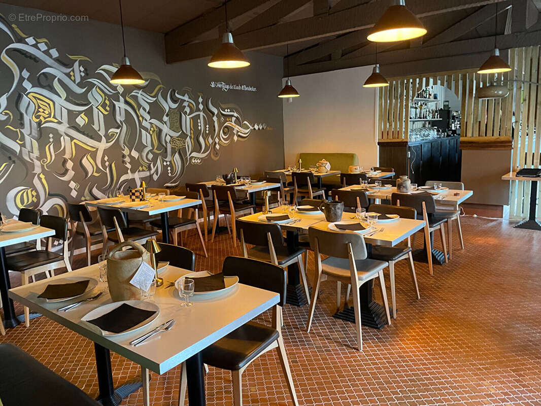 Commerce à SAINT-REMY-SUR-DUROLLE