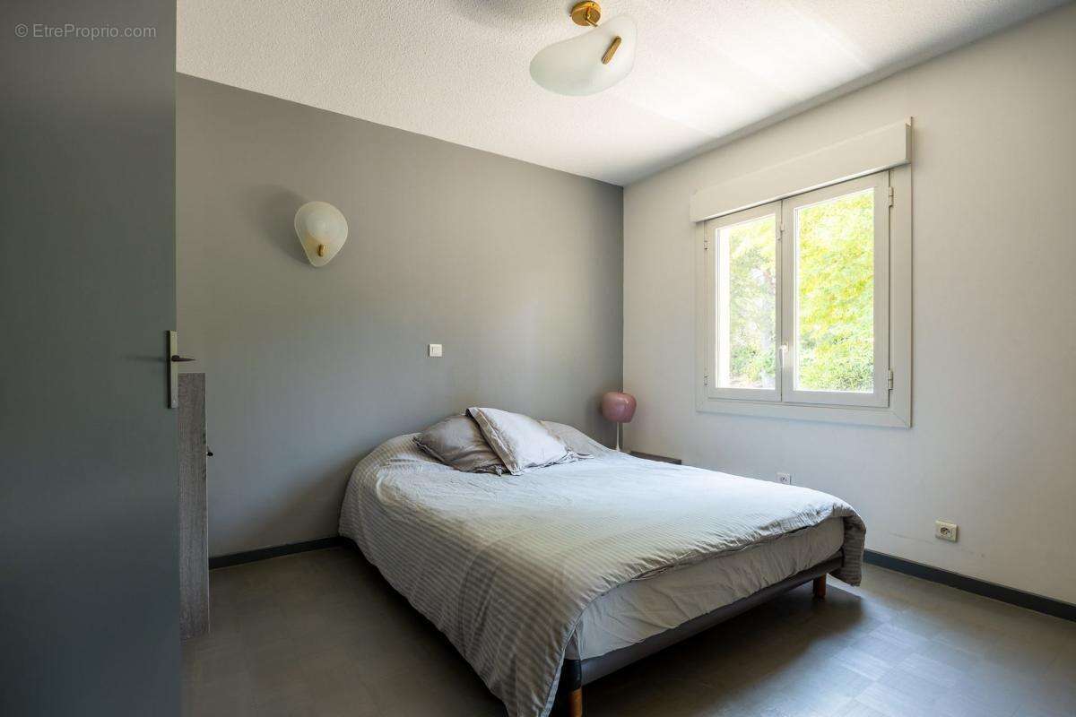 Maison à ROQUEFORT-LA-BEDOULE