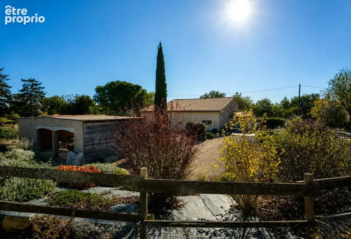 Maison de 8 pièces de 337 m² à La Sauvetat-de-Savères - photo 35
