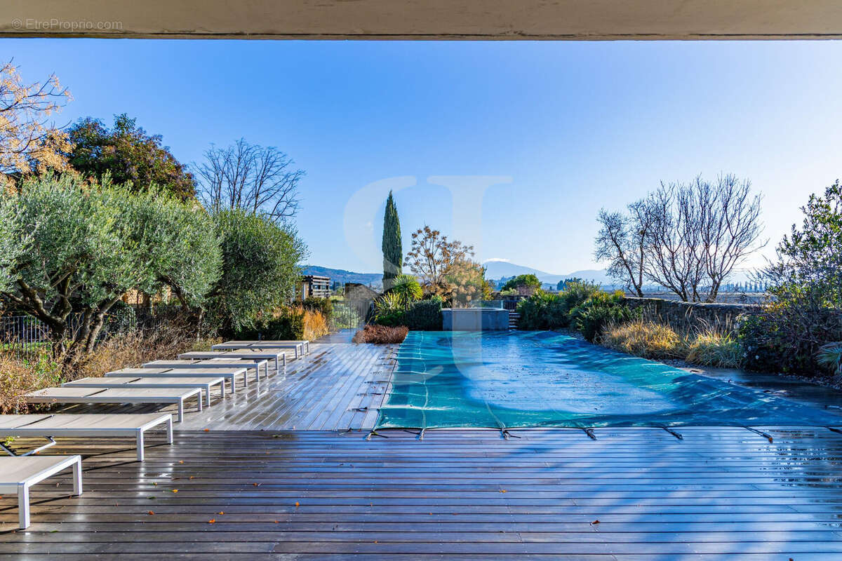 Maison à VAISON-LA-ROMAINE