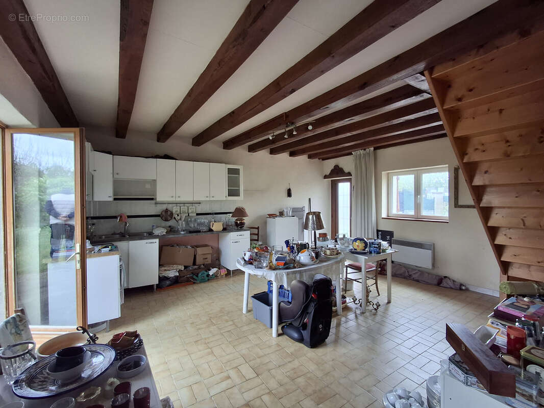 Maison à JUSSY-LE-CHAUDRIER