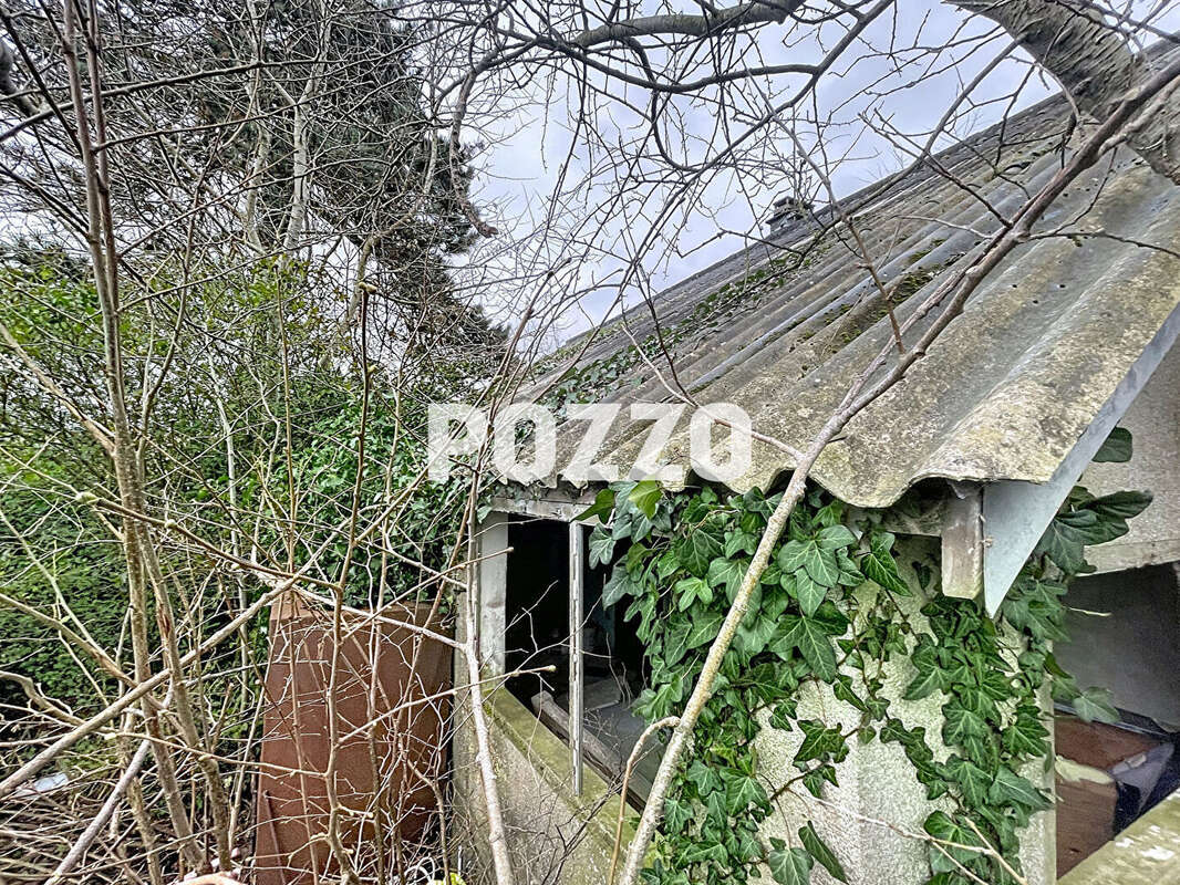 Pirou plage , 900 mètres de la plage, maison  cadastrée à démolir ou à restaurer sur un terrain  de 1130 m² - photo 8
