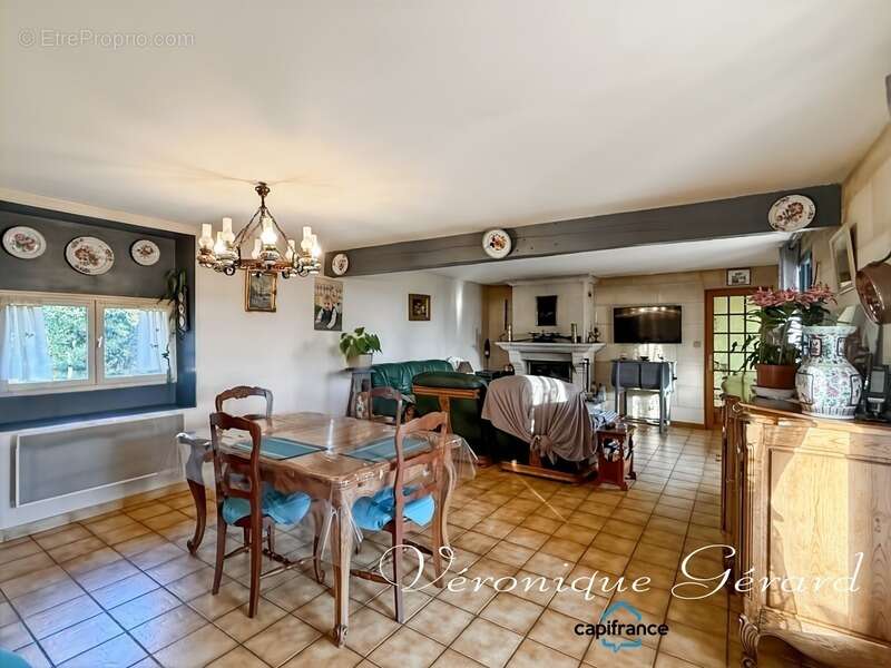 Maison de 134 m² de plain-pied, en pierre, sur plus de 5880 m² - photo 17