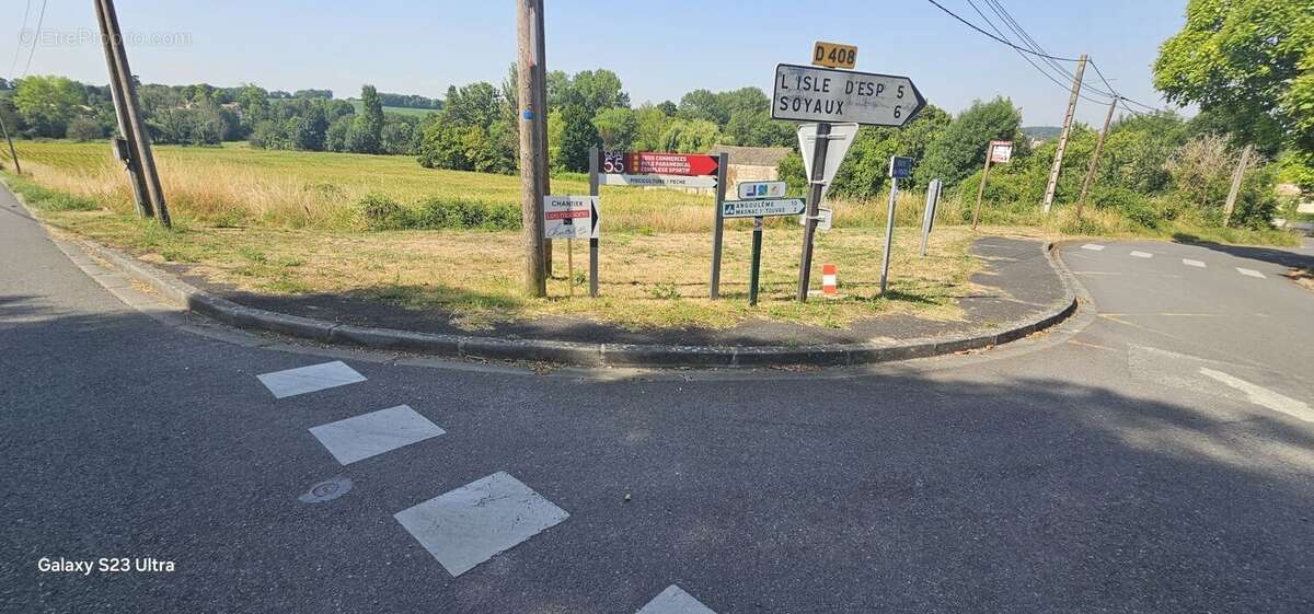 Terrain à TOUVRE