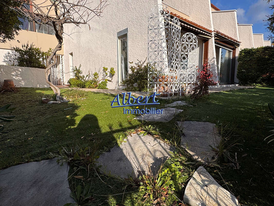 Appartement à SANARY-SUR-MER