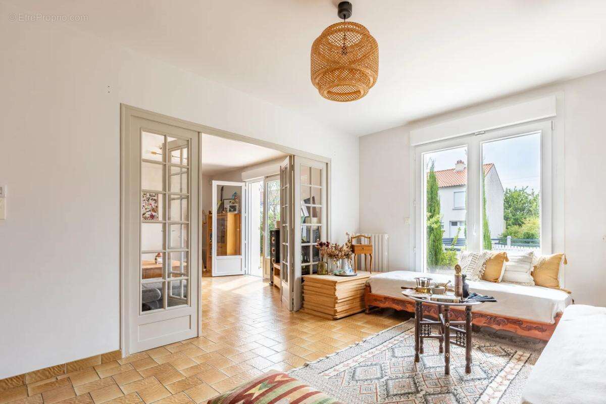 Maison de 5 pièces de 121 m² à Rezé - photo 5