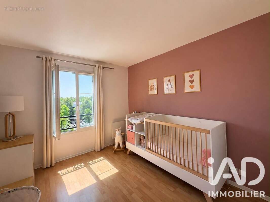 Photo 5 - Appartement à BAILLY-ROMAINVILLIERS