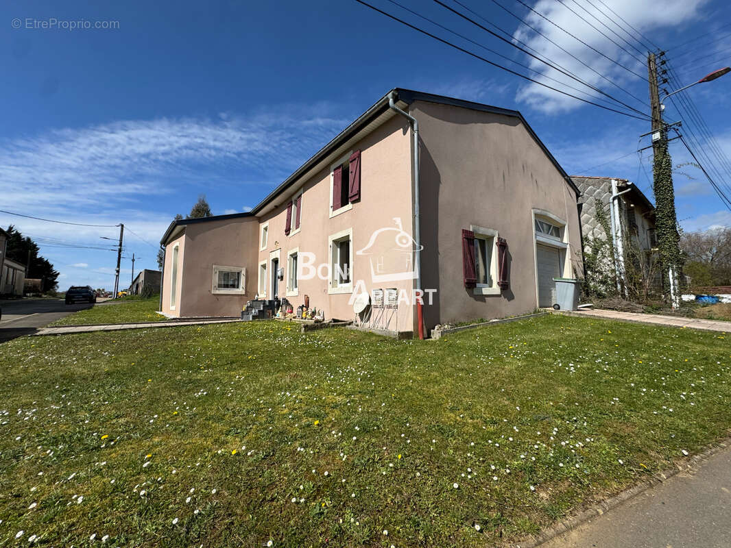 Maison à SANCY