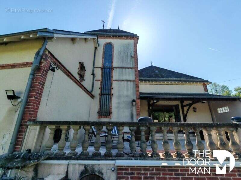 Maison à EPERNON