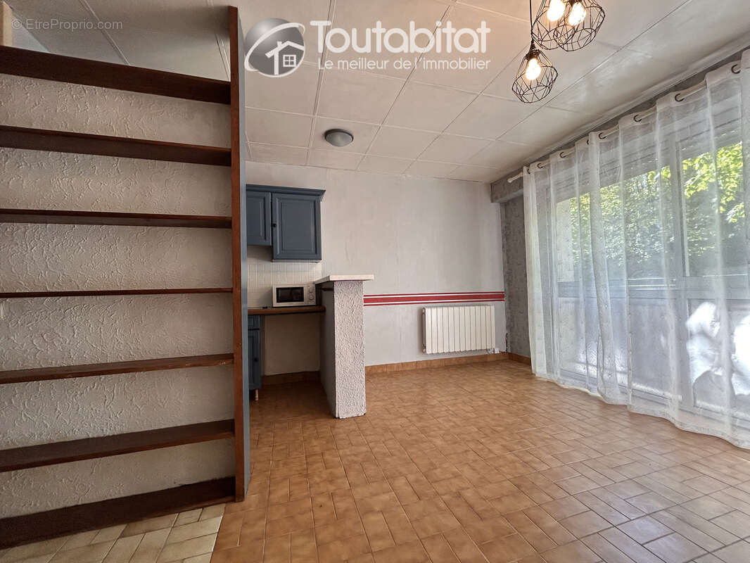 Appartement à CHARLEVILLE-MEZIERES