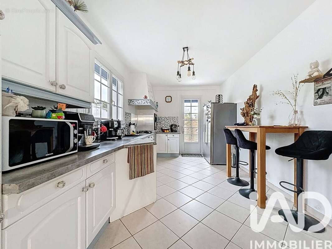 Photo 2 - Maison à CHARRON