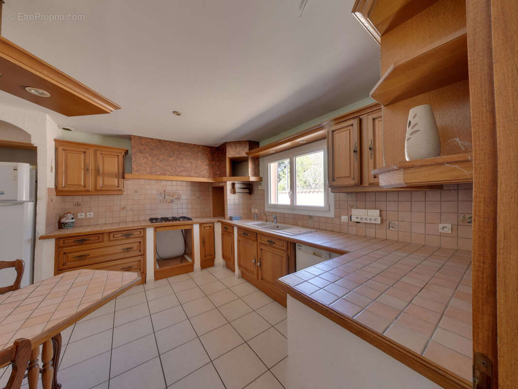 Maison à MONTELIMAR