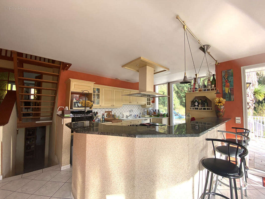 Maison 316 m² à Bosdarros  - photo 5
