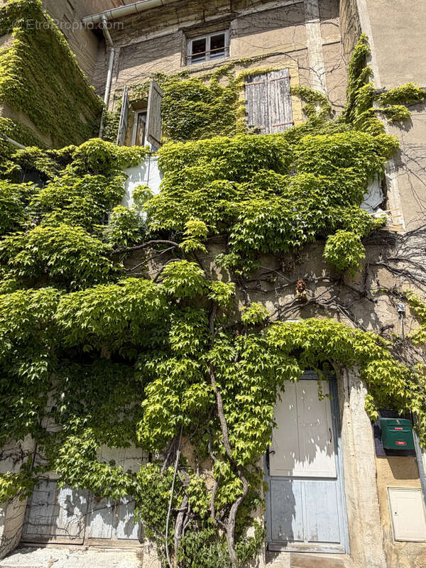 Maison à SAINT-QUENTIN-LA-POTERIE