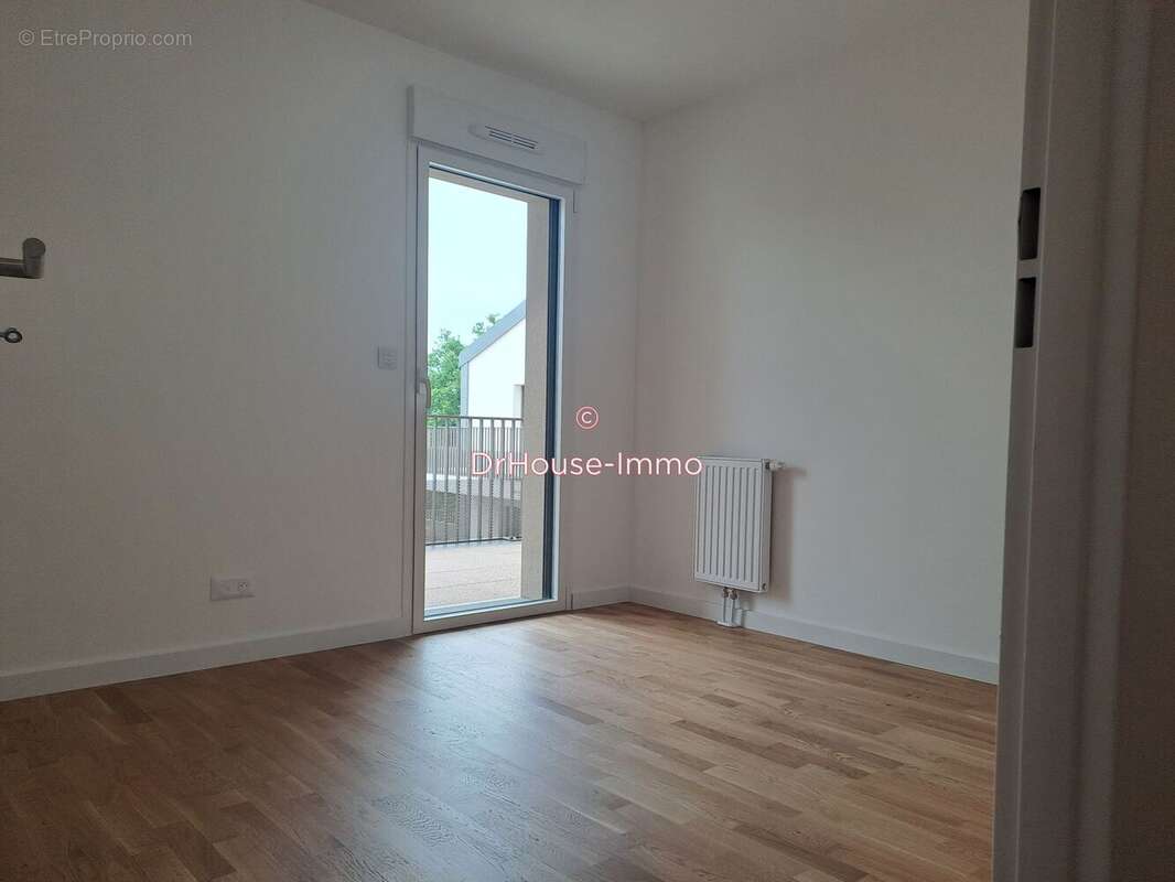 Appartement 144 m² à La Riche  - photo 27