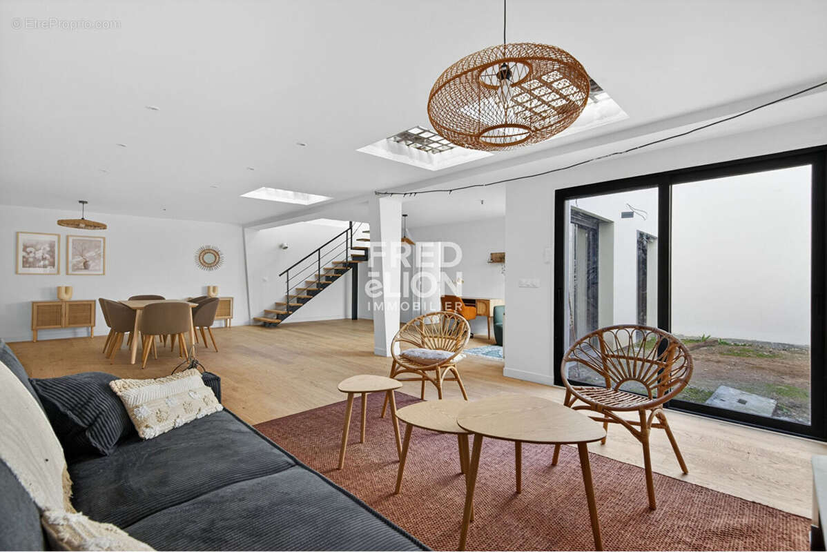 Appartement à PARIS-19E