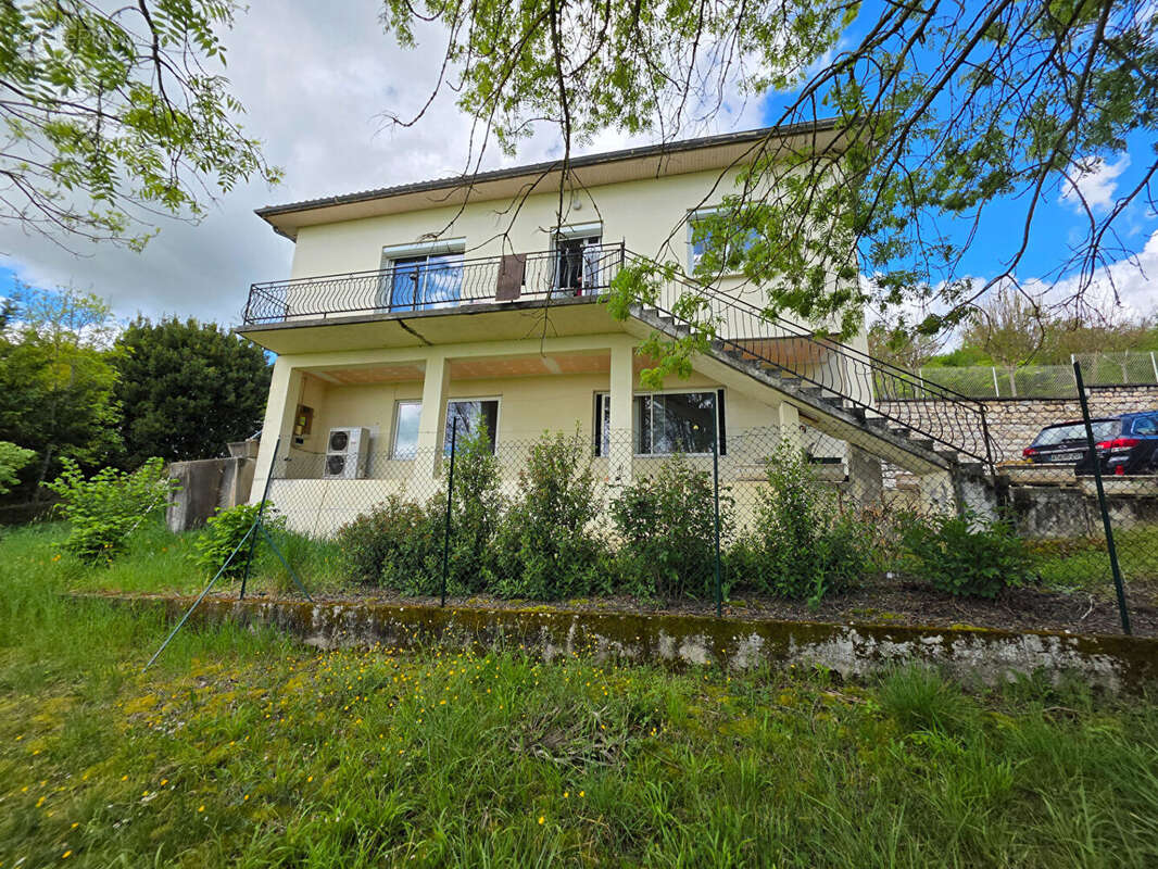 Maison à SAINT-AMANS-DE-PELLAGAL