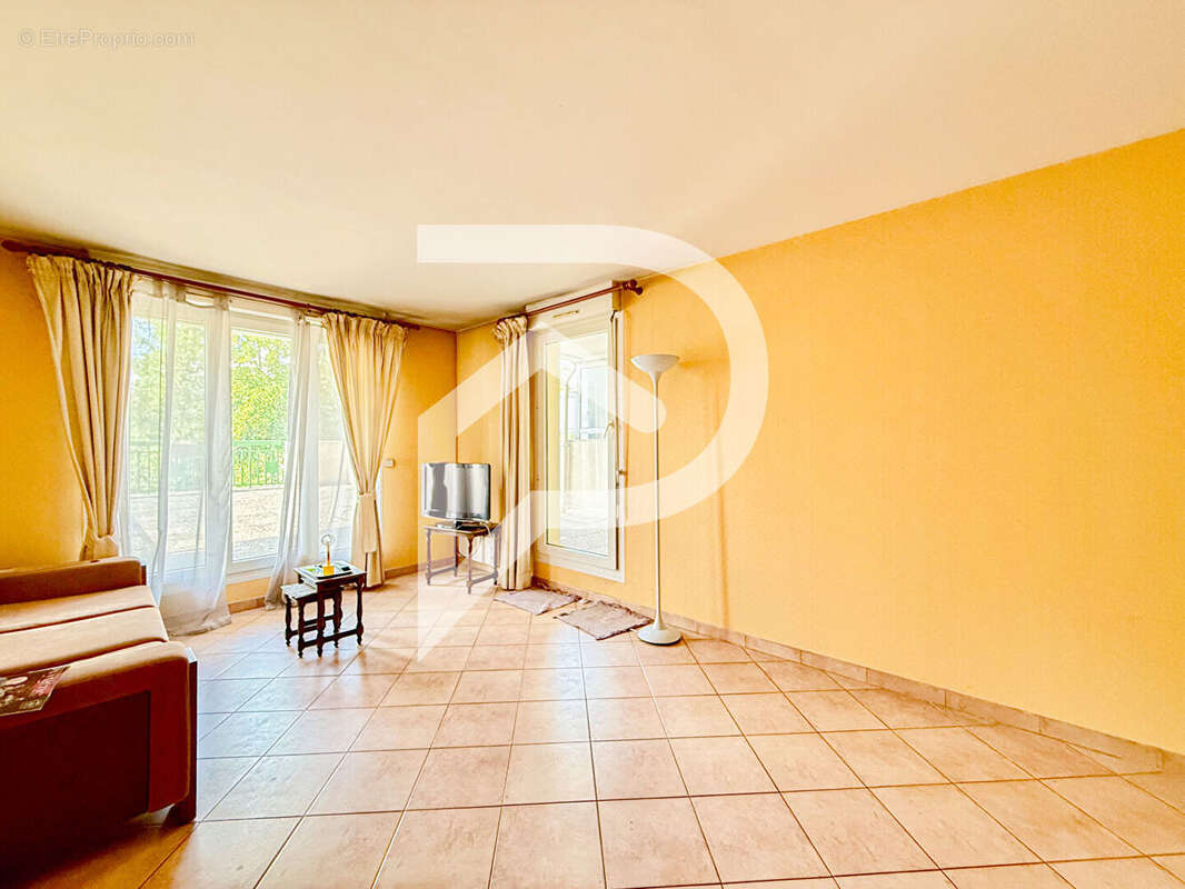 Appartement à AULNAY-SOUS-BOIS