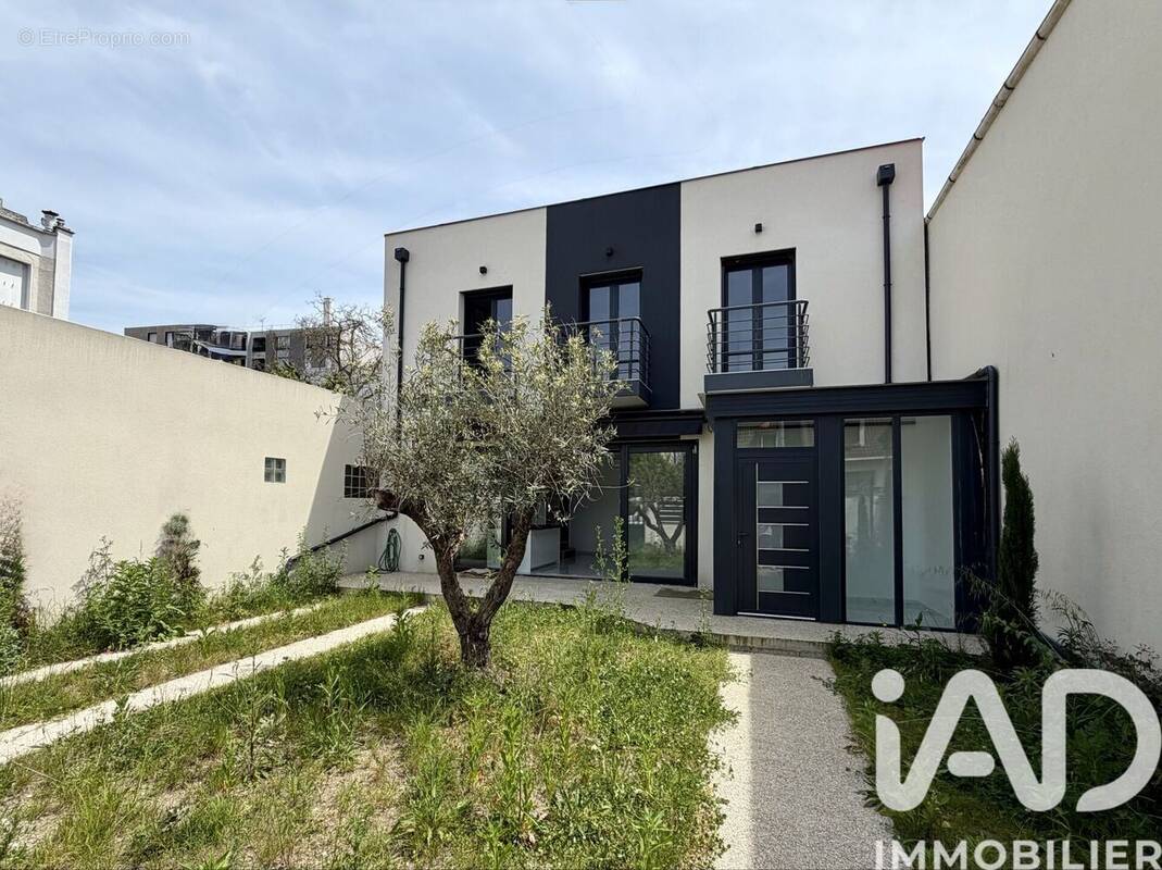 Photo 1 - Maison à DRANCY