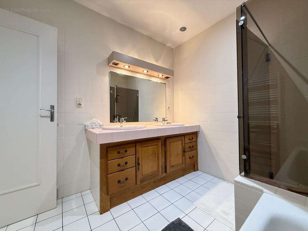 Maison à VAUX-SUR-MER