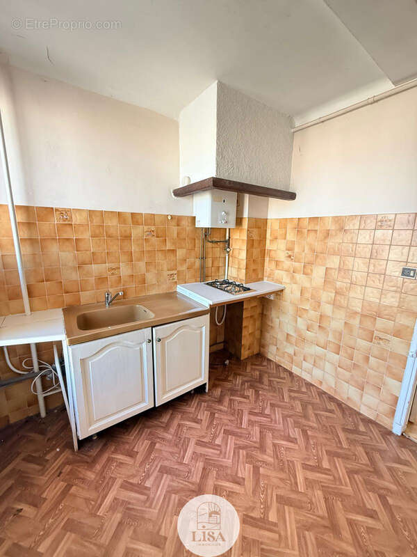 Appartement à MARSEILLE-5E