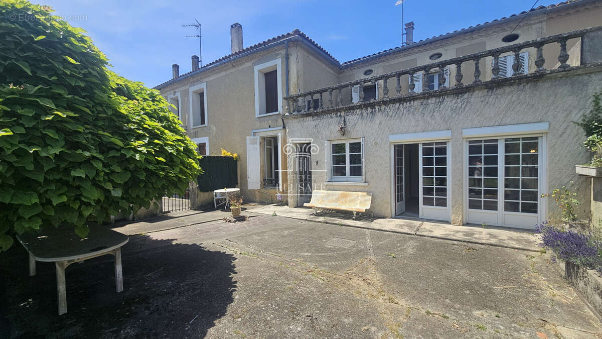 Maison à GONDRIN
