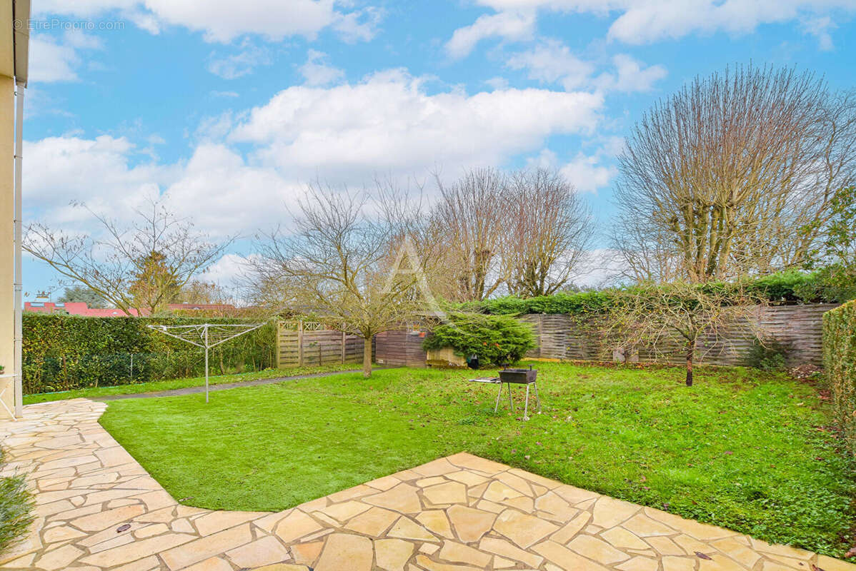 Maison à BRIE-COMTE-ROBERT