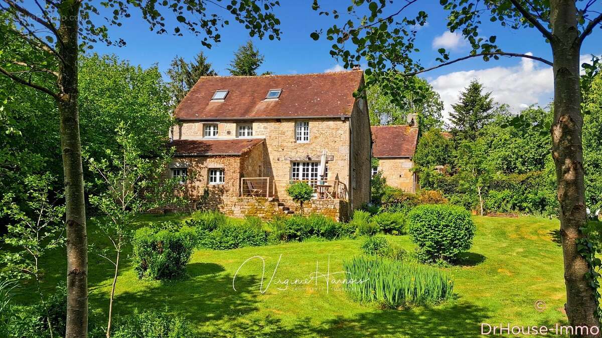 Maison 184 m² à Carrouges  - photo 11