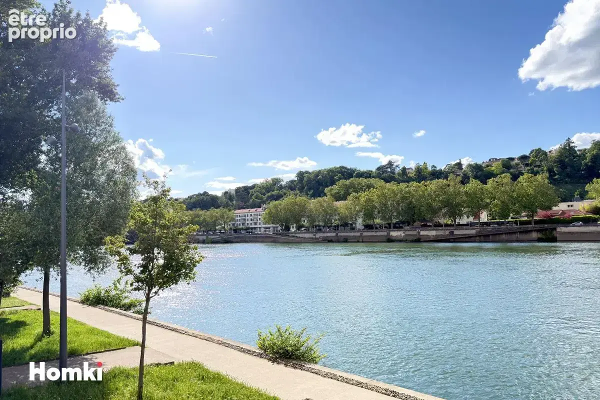 Appartement T3 de 77 m² à Caluire-et-Cuire 69300, Quai Clemenceau - photo 11