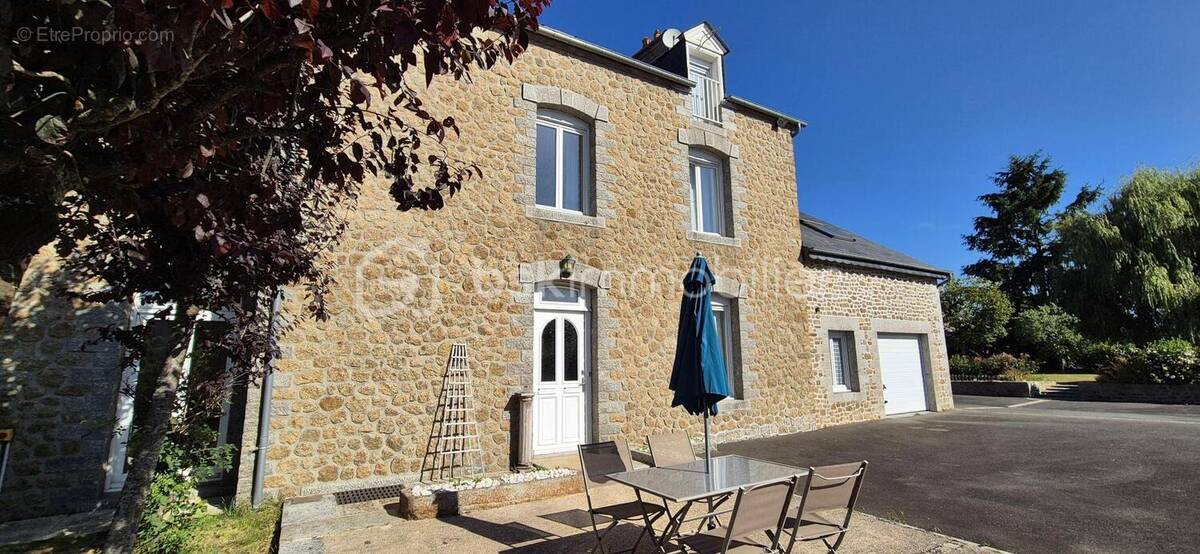 Maison à JAVENE