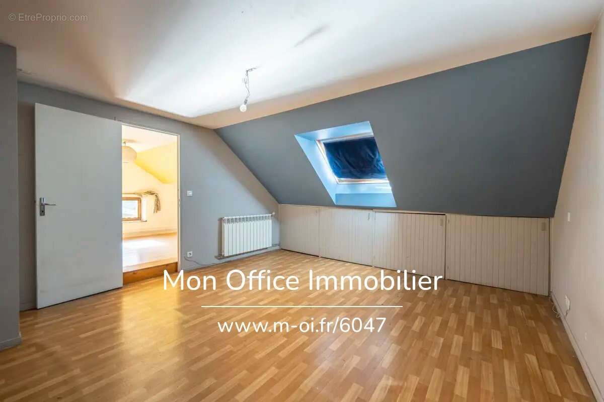 Maison à CHATEAUROUX-LES-ALPES