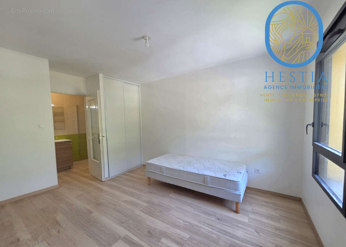 Voreppe, appartement 2p dernier etage - photo 9