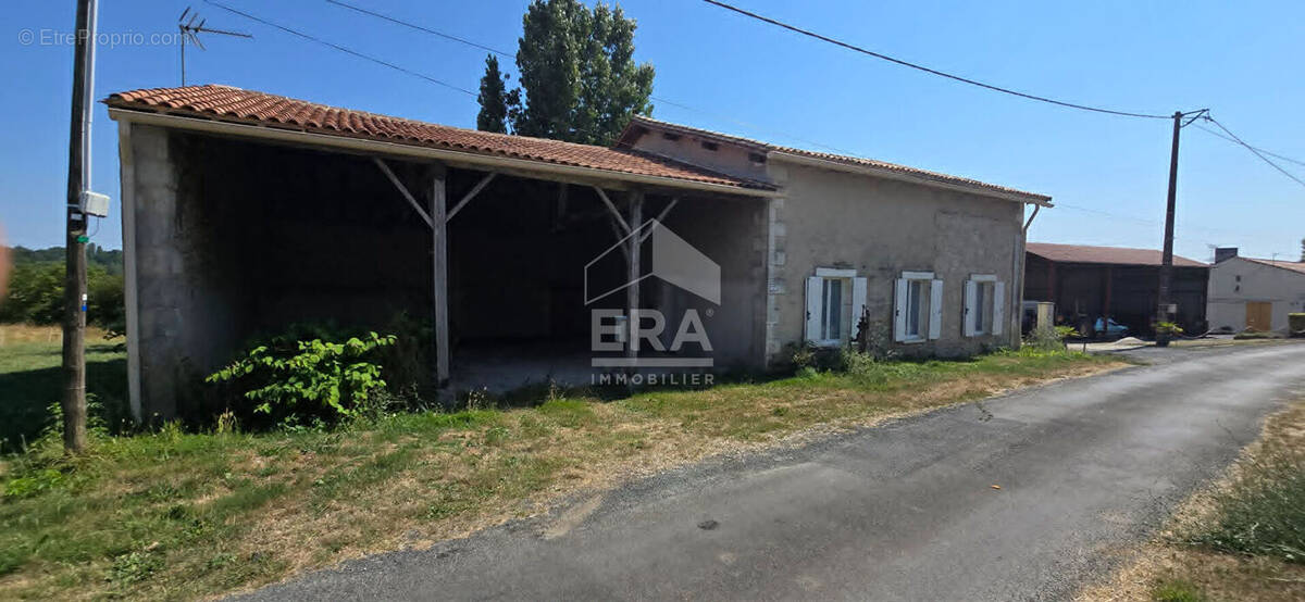 Maison à MONTPON-MENESTEROL