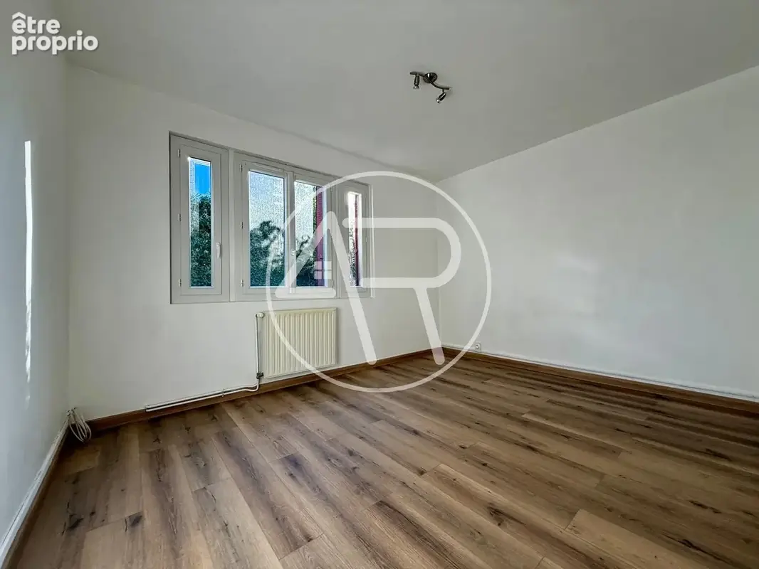 Au coeur de brioude maison f3 avec jardin - photo 3