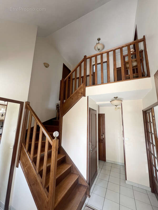 Maison à LA QUEUE-EN-BRIE