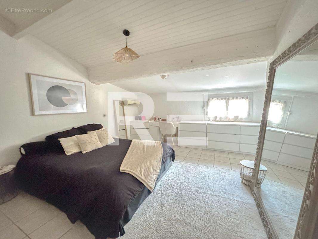 Maison à SAINT-GILLES