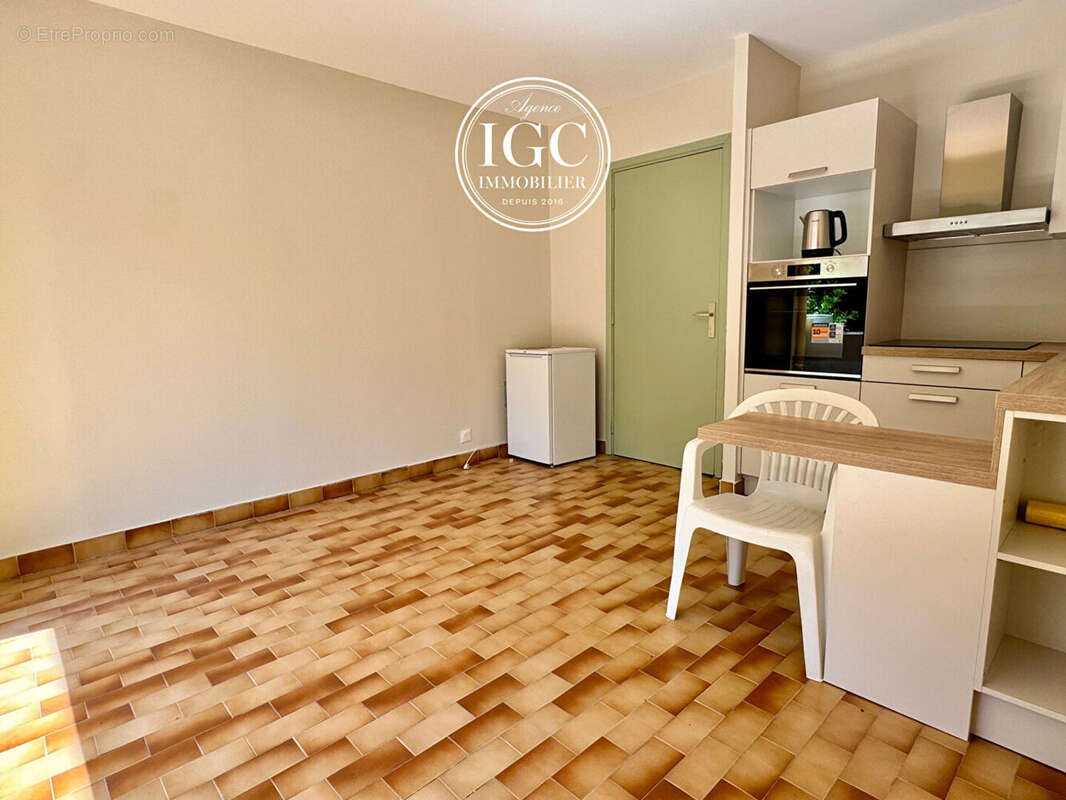 Appartement à CARRY-LE-ROUET