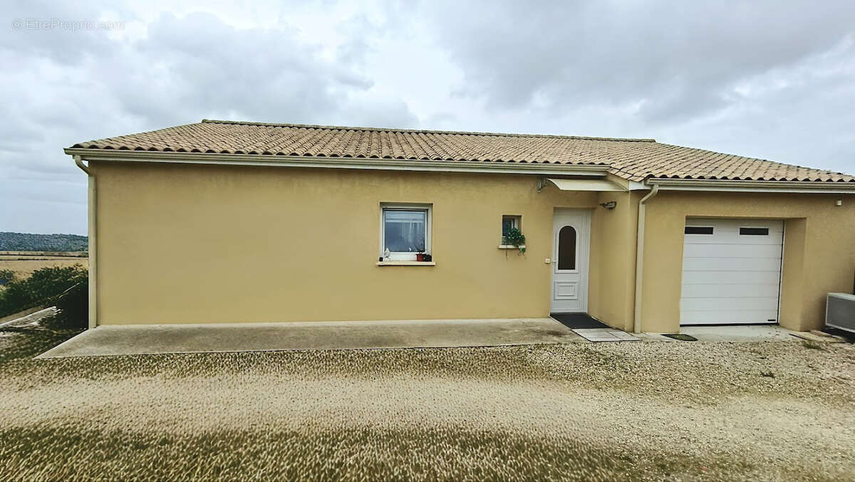 Maison à SAINT-MARTIAL-DE-MIRAMBEAU