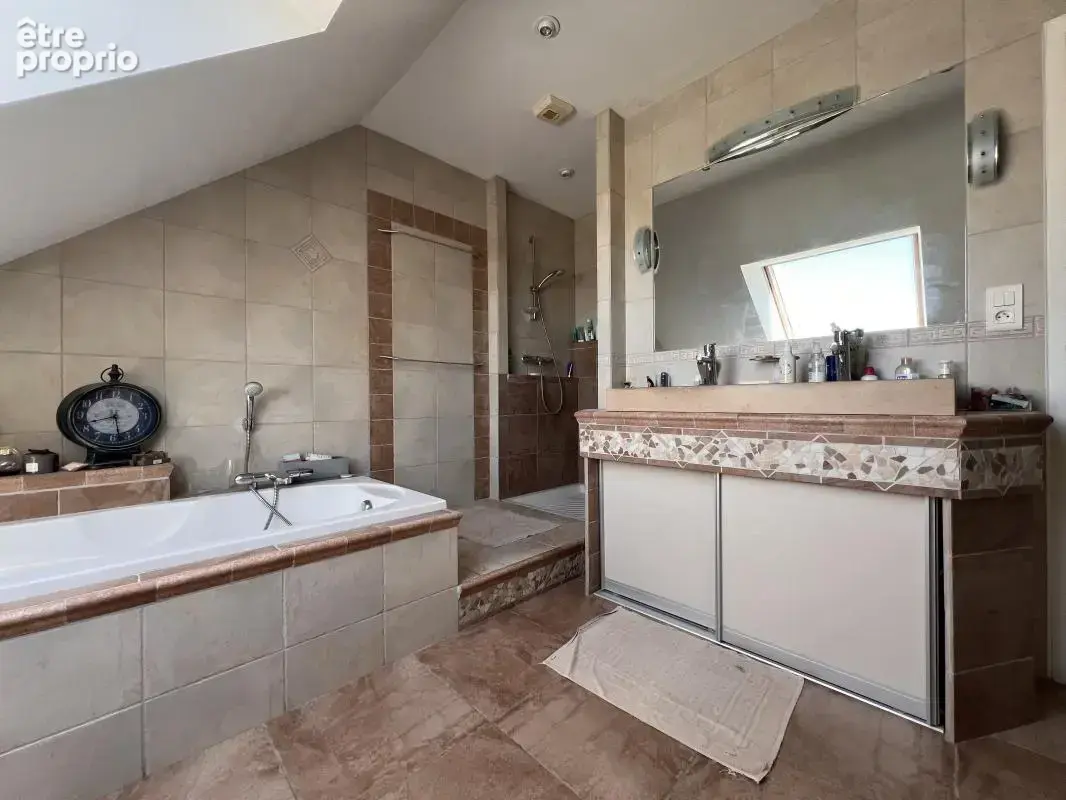 Maison 7 pièces 247 m² à vendre à Evette-Salbert (90350) - photo 6