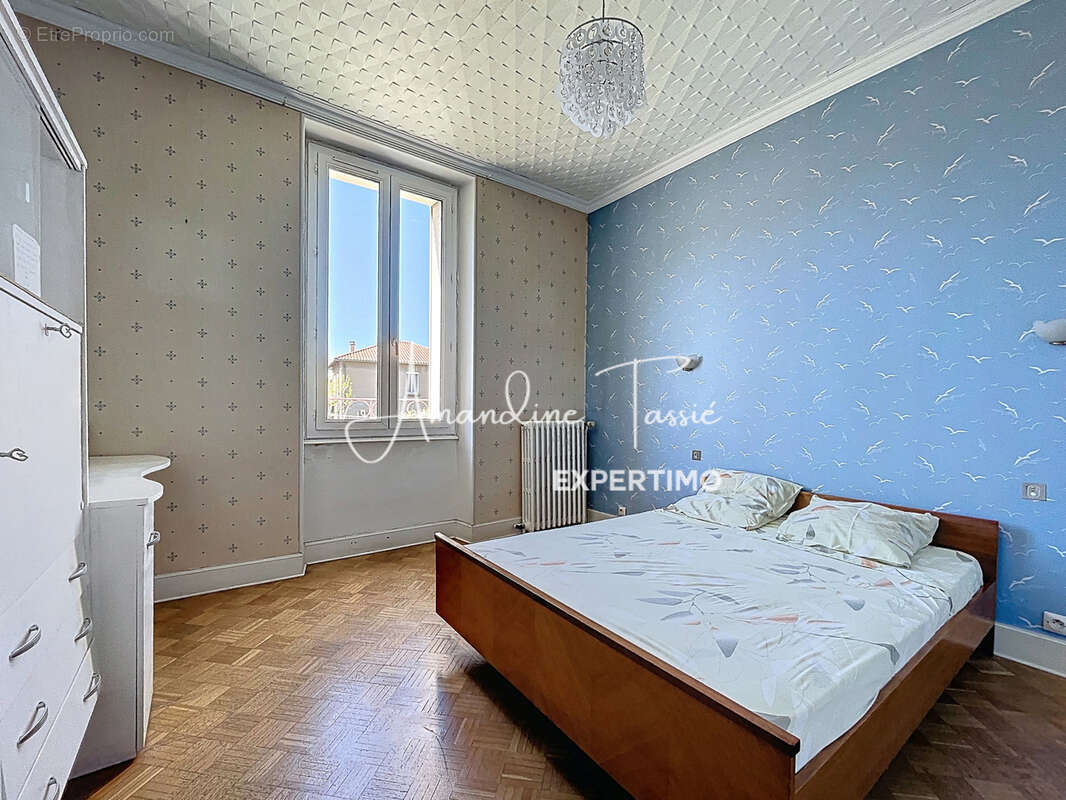 Immeuble de rapport, 3 appartements et sa maison   Centre-ville de Millau - photo 8