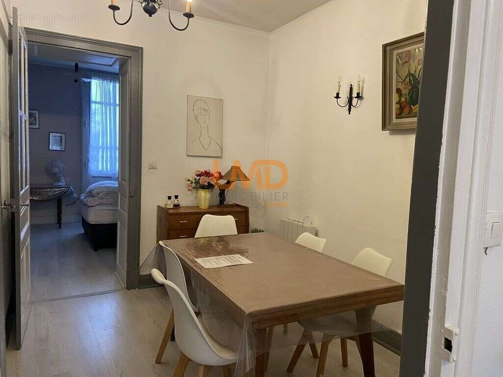 Appartement à DECAZEVILLE