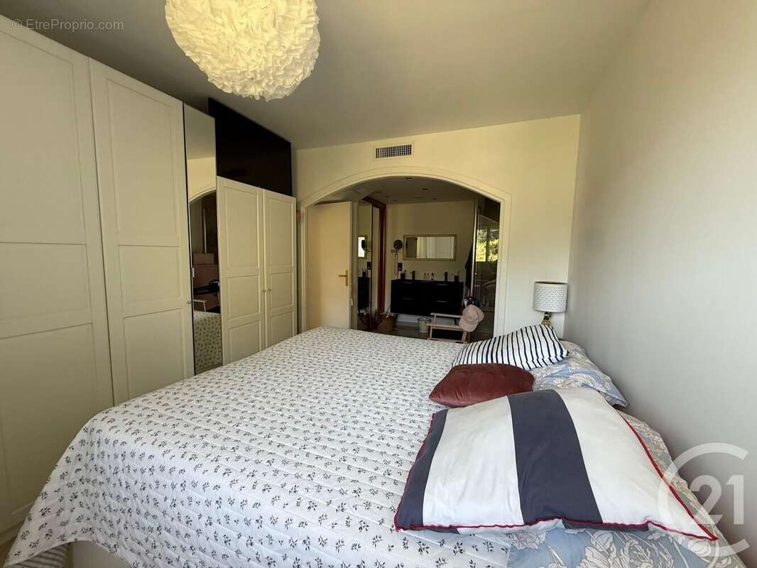 Appartement à ROQUEBRUNE-CAP-MARTIN